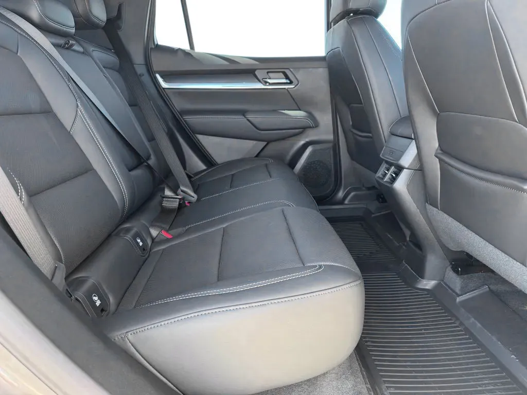 GMC Terrain photo 16