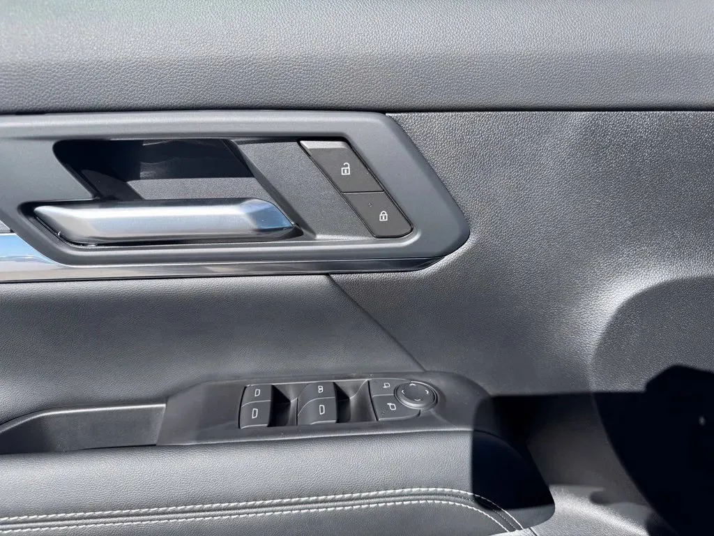 GMC Terrain photo 12