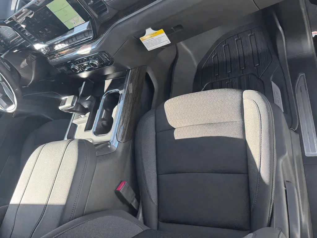 GMC Sierra photo 14