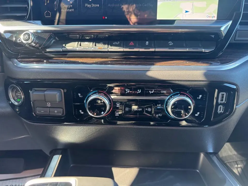 GMC Sierra photo 27