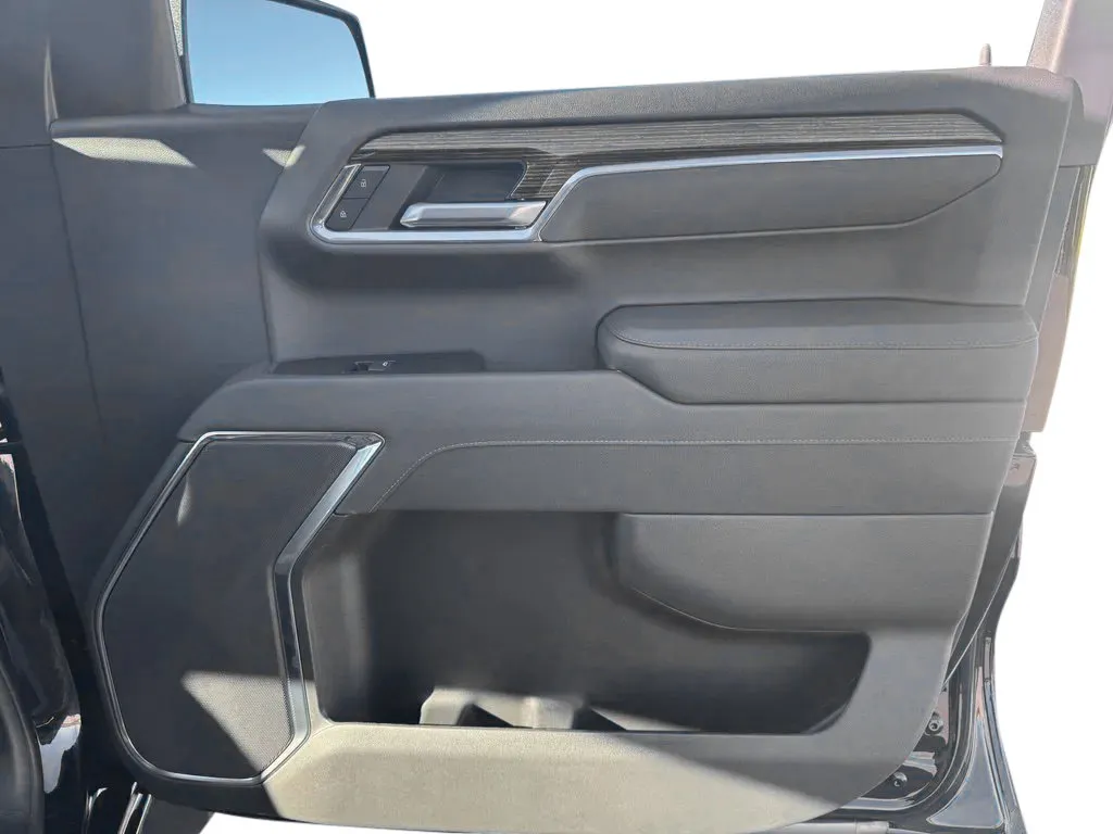 GMC Sierra photo 15