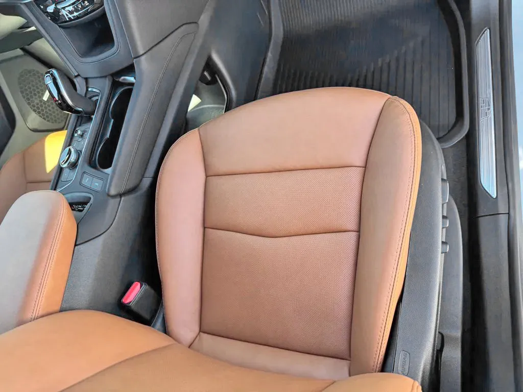 Cadillac XT5 photo 15