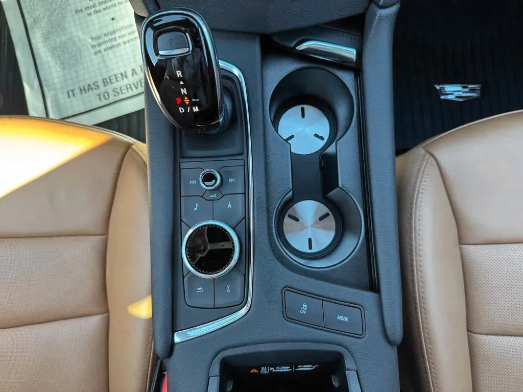 Cadillac XT5 photo 27