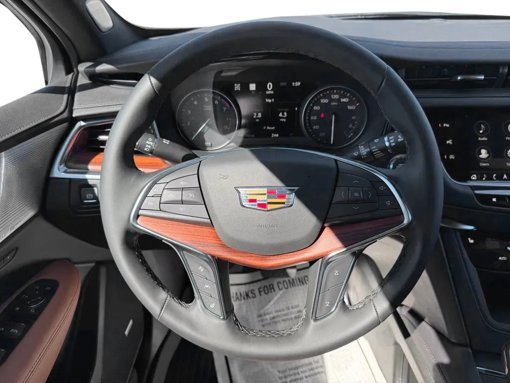 Cadillac XT5 photo 24