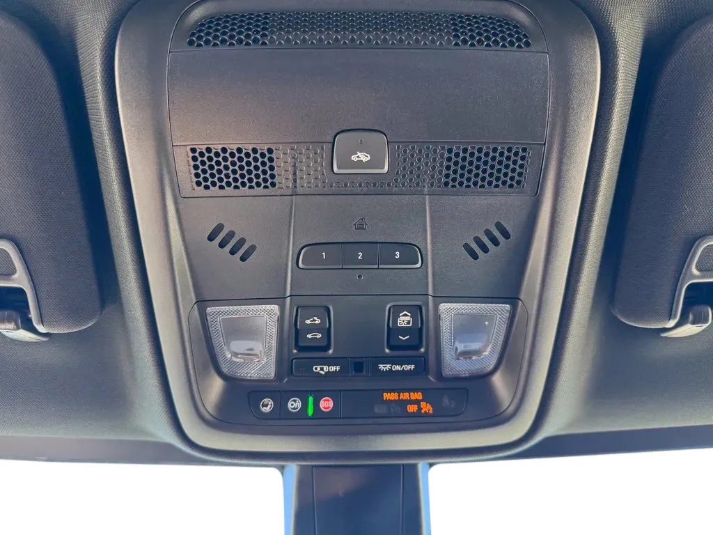 Cadillac XT5 photo 30