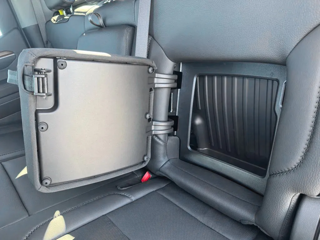 GMC Sierra photo 18