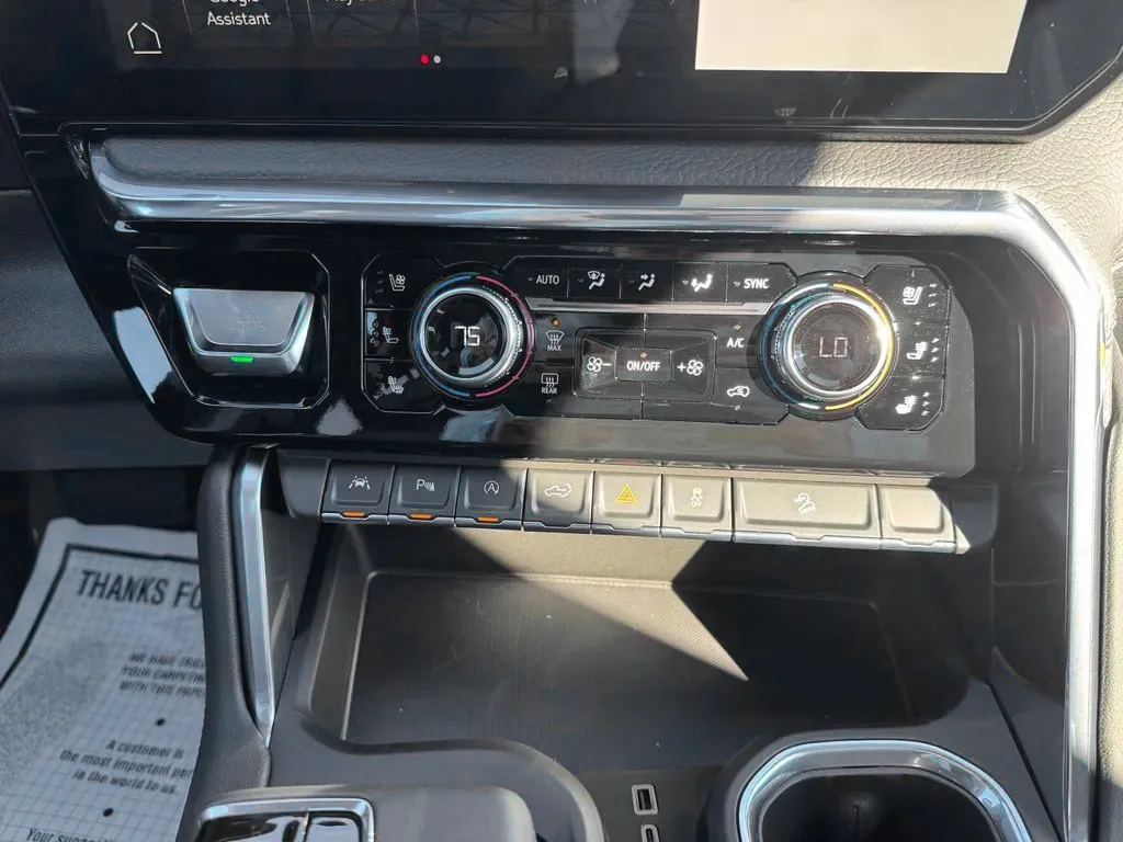 GMC Sierra photo 28