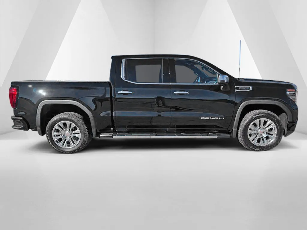 GMC Sierra photo 8