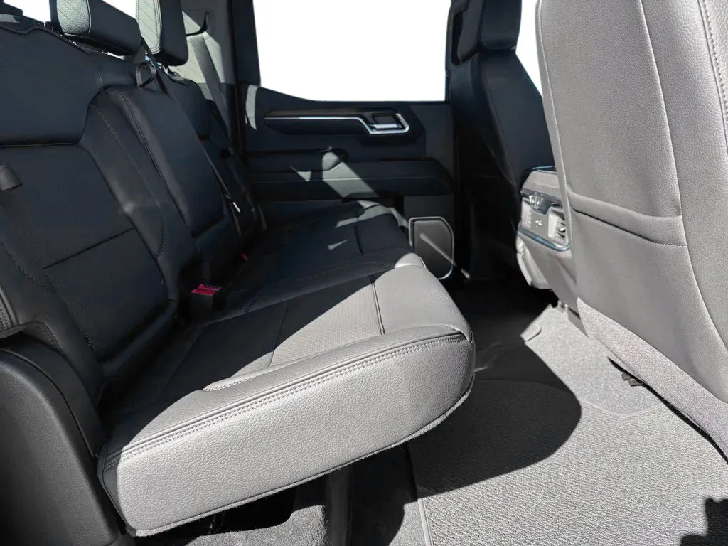 GMC Sierra photo 16