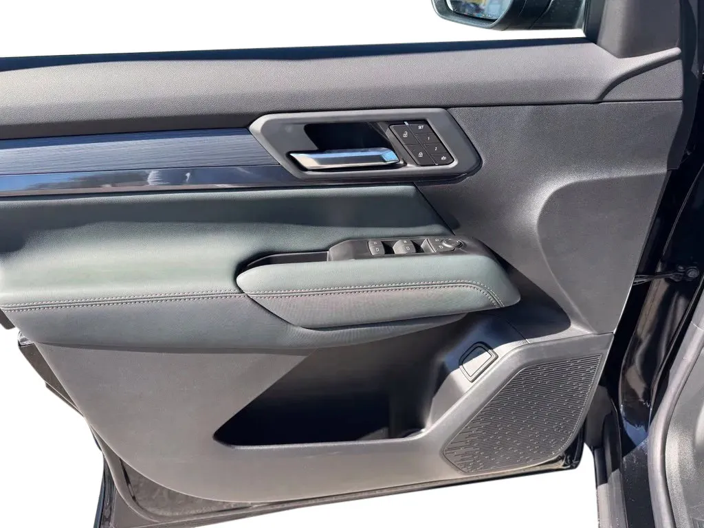 GMC Terrain photo 11