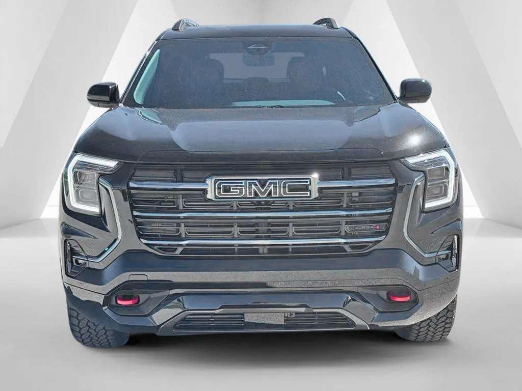 GMC Terrain photo 2