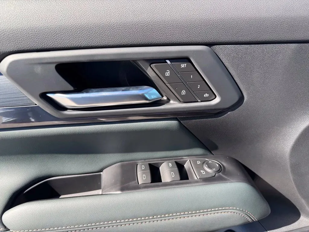 GMC Terrain photo 12
