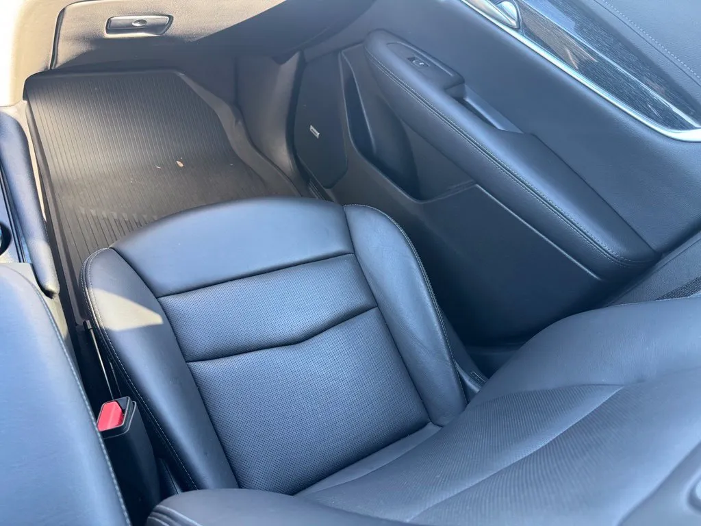 Cadillac XT5 photo 21