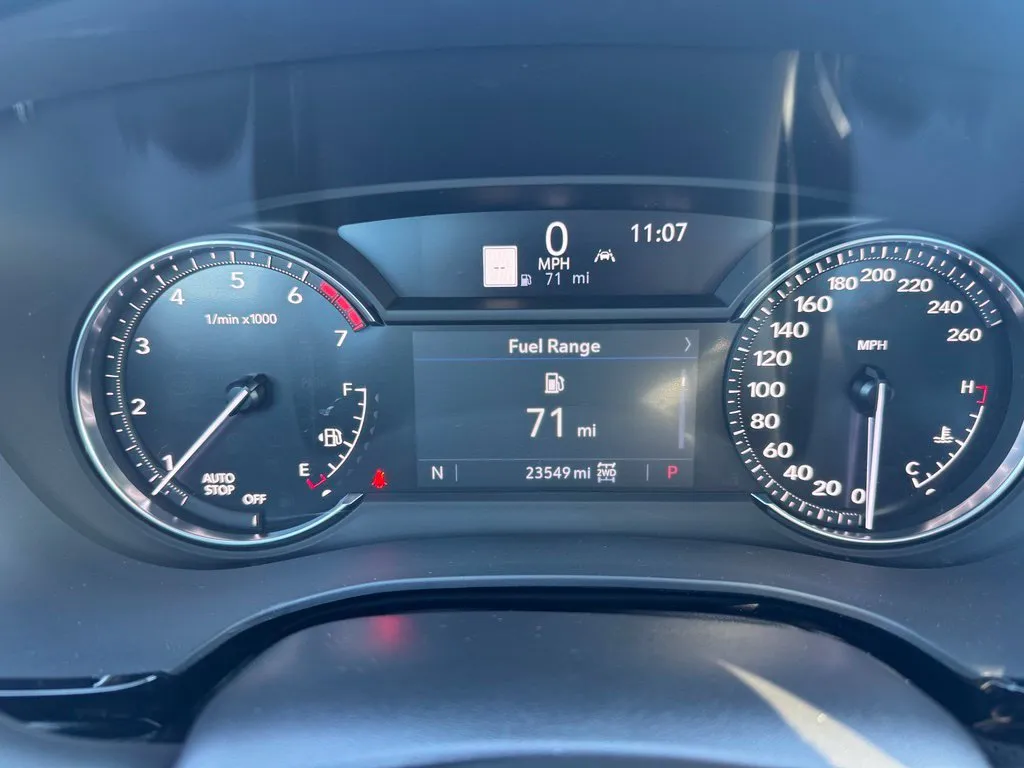 Cadillac XT5 photo 25