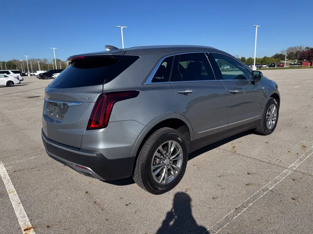 Cadillac XT5 photo 7