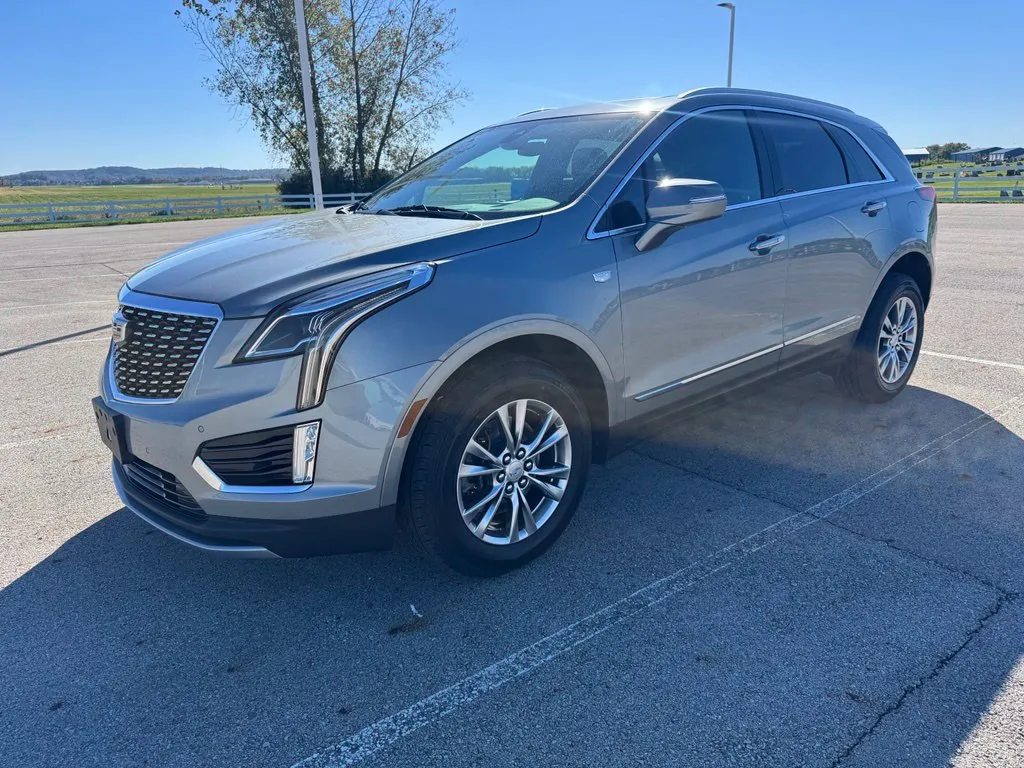 Cadillac XT5 photo 3
