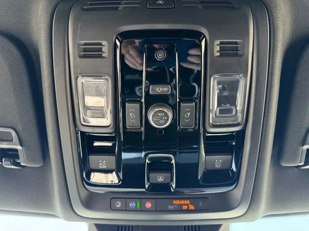 Cadillac Escalade photo 34