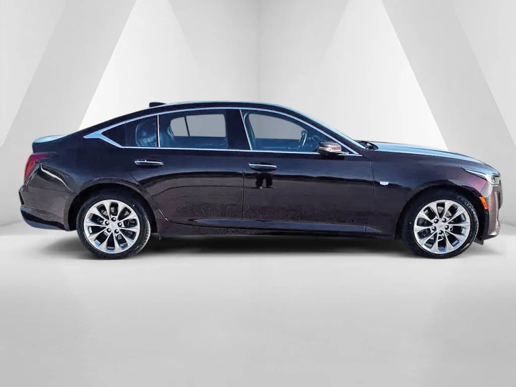 Cadillac CT5 photo 6