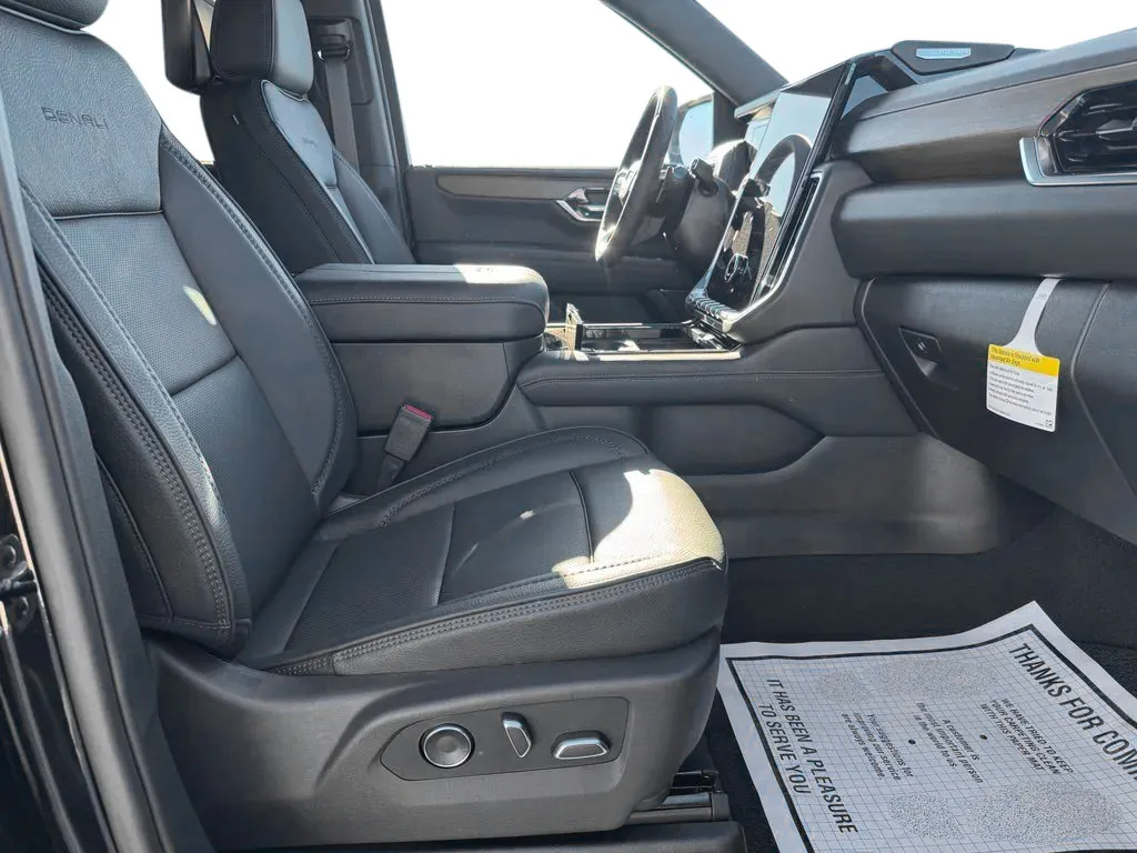 GMC Yukon XL photo 15