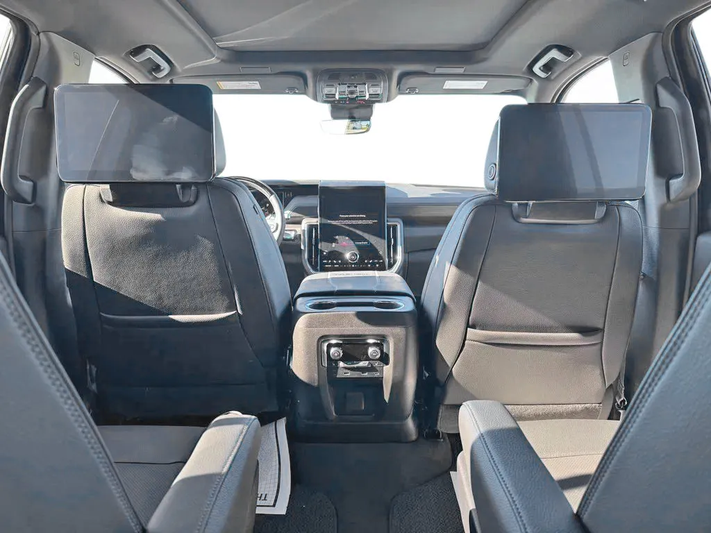 GMC Yukon XL photo 22