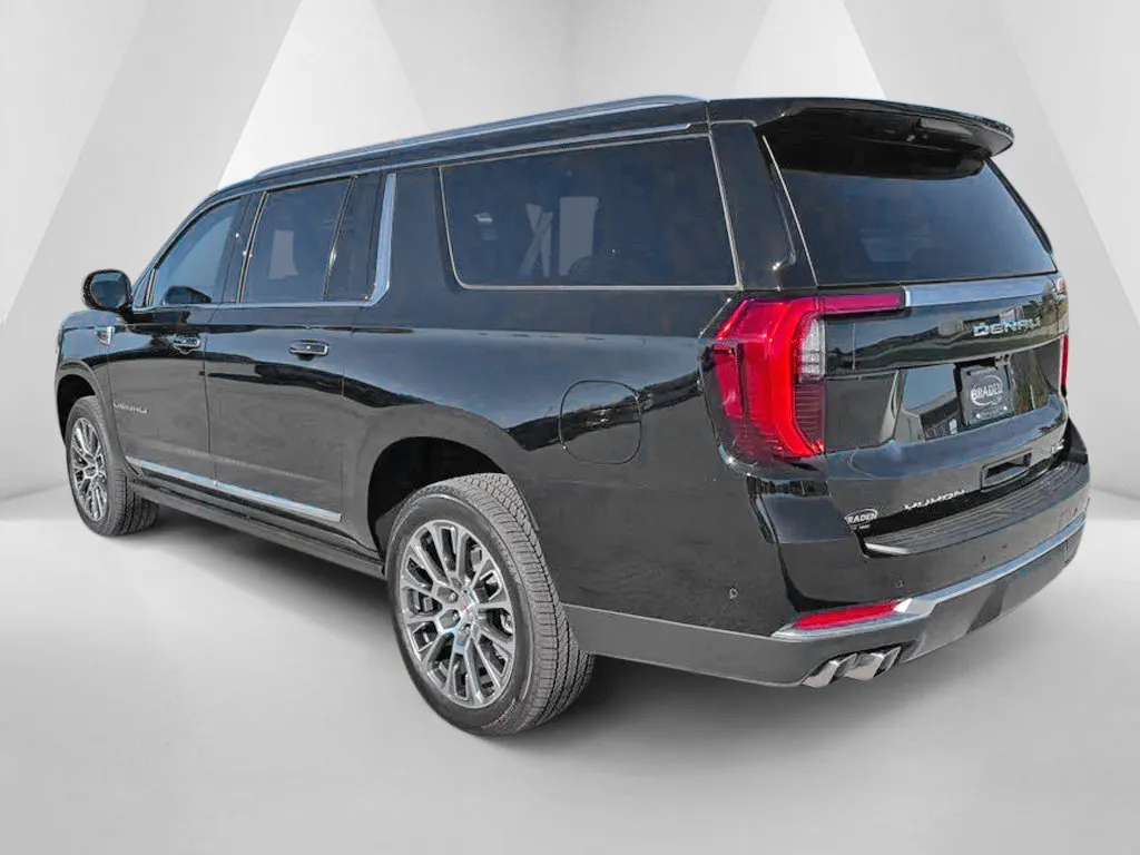 GMC Yukon XL photo 6