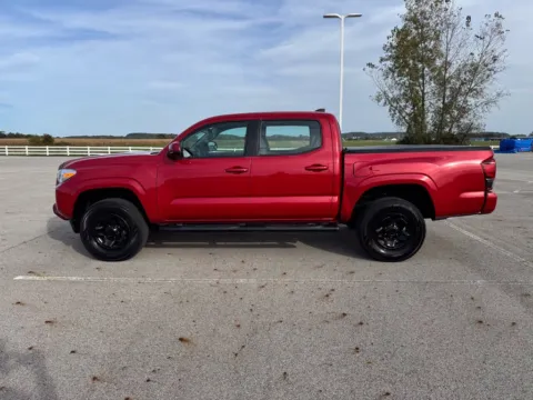 More photos of 2018 Toyota Tacoma SR at Braden Cadillac GMC, OH