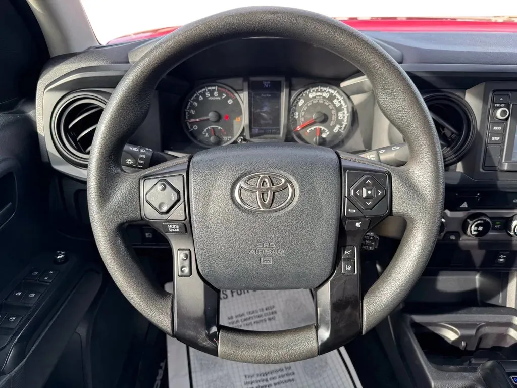 Toyota Tacoma photo 23