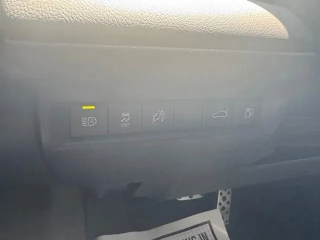 Toyota Camry photo 23