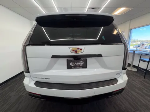 More photos of 2027 Cadillac Escalade Platinum Sport at Braden Cadillac GMC, OH