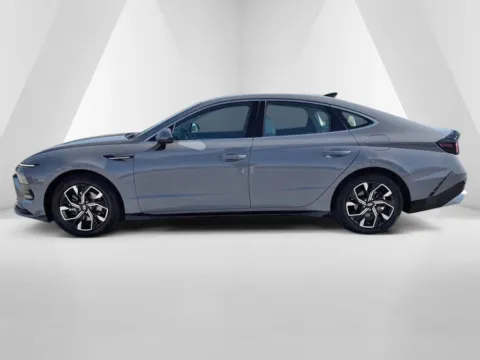 More photos of 2024 Hyundai Sonata SEL at Braden Cadillac GMC, OH