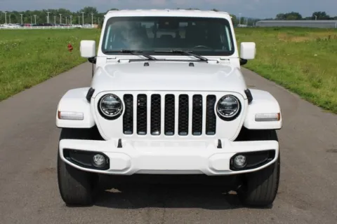 Photos of 2022 Jeep Gladiator High Altitude for sale in Carroll, OH at Braden Cadillac GMC