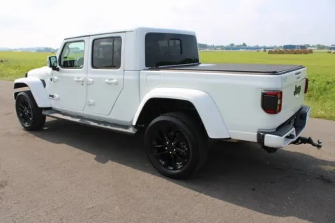 More photos of 2022 Jeep Gladiator High Altitude at Braden Cadillac GMC, OH