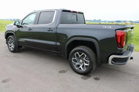 More photos of 2025 GMC Sierra 1500 SLE at Braden Cadillac GMC, OH
