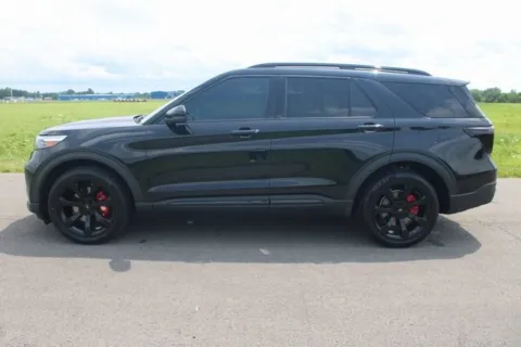More photos of 2020 Ford Explorer ST at Braden Cadillac GMC, OH