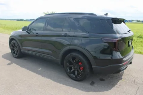 More photos of 2020 Ford Explorer ST at Braden Cadillac GMC, OH