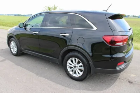More photos of 2020 Kia Sorento LX at Braden Cadillac GMC, OH