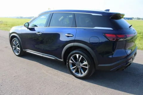 More photos of 2023 INFINITI QX60 LUXE at Braden Cadillac GMC, OH
