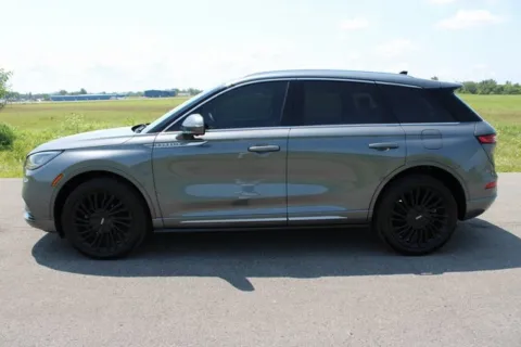 More photos of 2022 Lincoln Corsair Reserve at Braden Cadillac GMC, OH