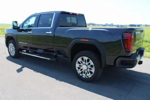 More photos of 2025 GMC Sierra 2500HD Denali at Braden Cadillac GMC, OH