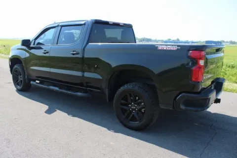More photos of 2022 Chevrolet Silverado 1500 LT Trail Boss at Braden Cadillac GMC, OH