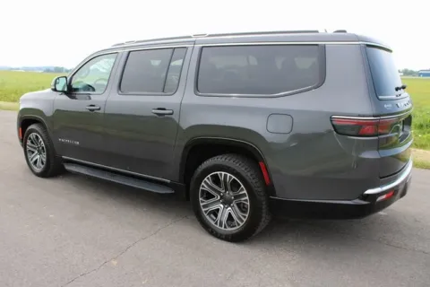 More photos of 2024 Jeep Wagoneer L Series II at Braden Cadillac GMC, OH