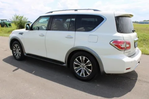 More photos of 2017 Nissan Armada SL at Braden Cadillac GMC, OH