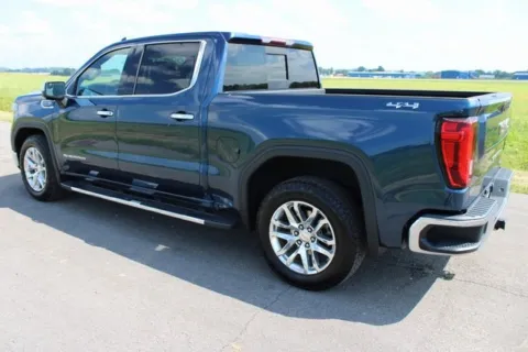 More photos of 2019 GMC Sierra 1500 SLT at Braden Cadillac GMC, OH