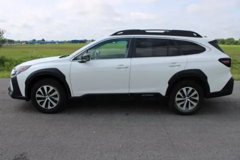 More photos of 2024 Subaru Outback Premium at Braden Cadillac GMC, OH