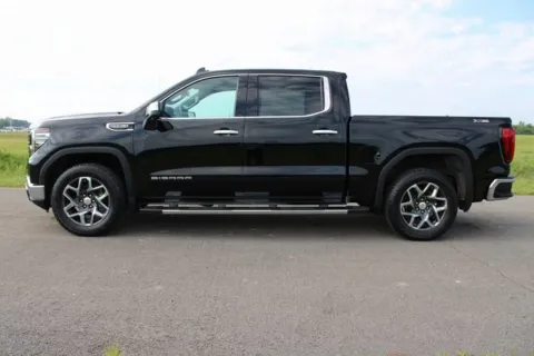 More photos of 2024 GMC Sierra 1500 SLT at Braden Cadillac GMC, OH