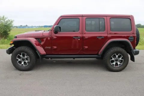 More photos of 2022 Jeep Wrangler Unlimited Rubicon at Braden Cadillac GMC, OH