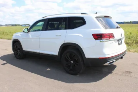 More photos of 2021 Volkswagen Atlas SEL at Braden Cadillac GMC, OH