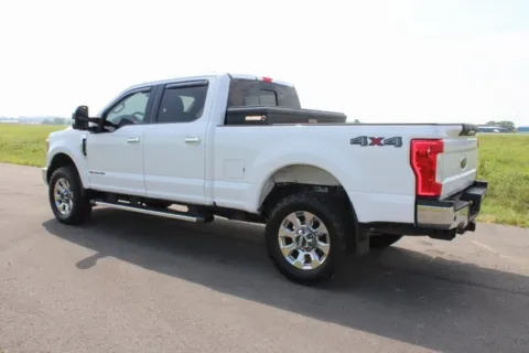 More photos of 2019 Ford F-350SD Lariat at Braden Cadillac GMC, OH