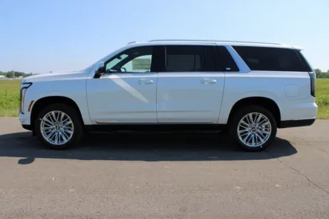 More photos of 2025 Cadillac Escalade ESV Premium at Braden Cadillac GMC, OH