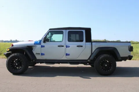 More photos of 2020 Jeep Gladiator Sport at Braden Cadillac GMC, OH